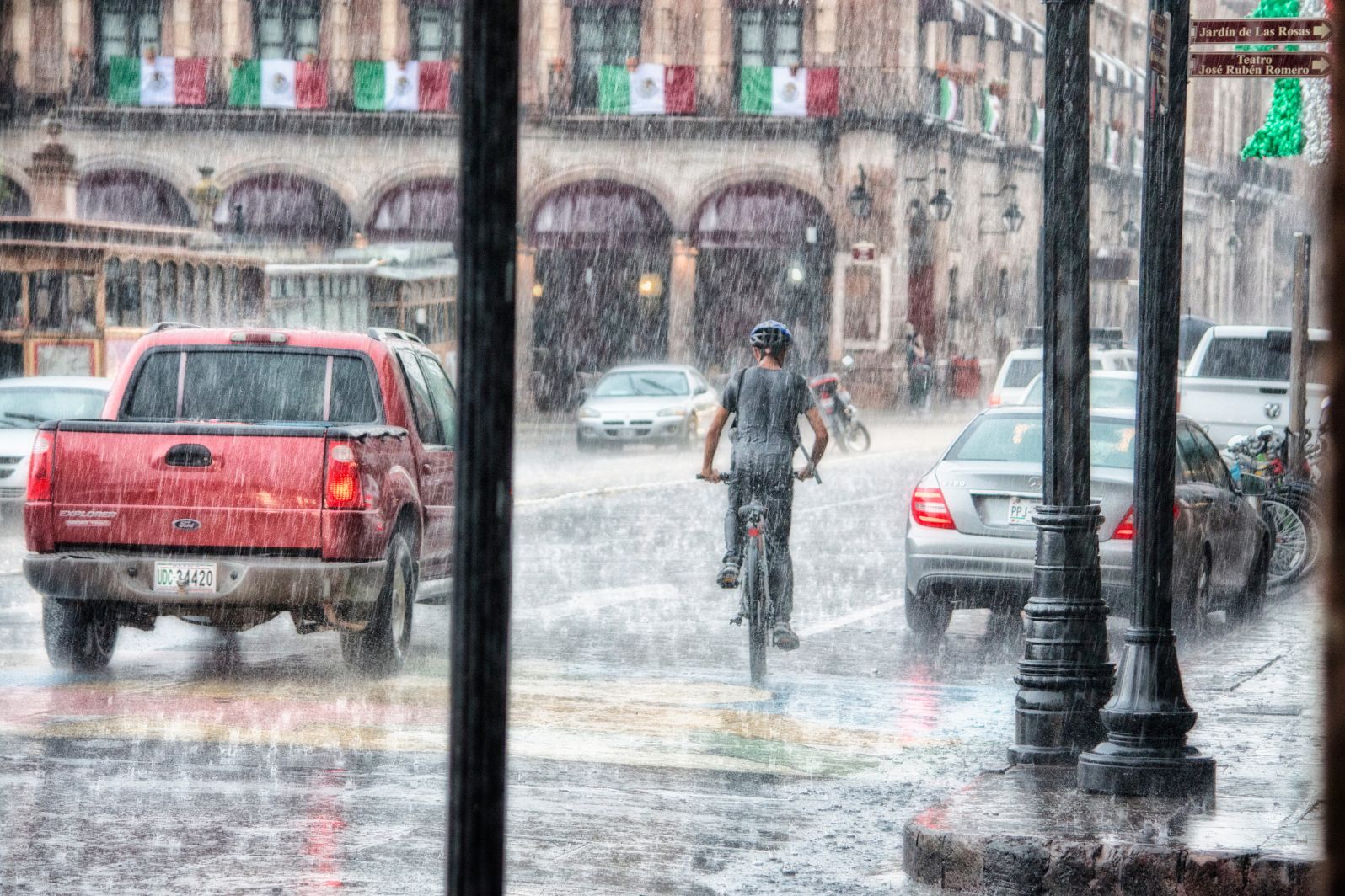 Noi Dau Chia Xa Nguyen Si Kha • Rainy Day Memories • 2023